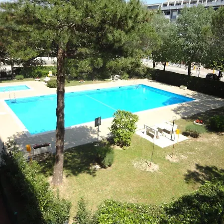 Nice And Cozy Apartment With Pool - Beahost Appartement *